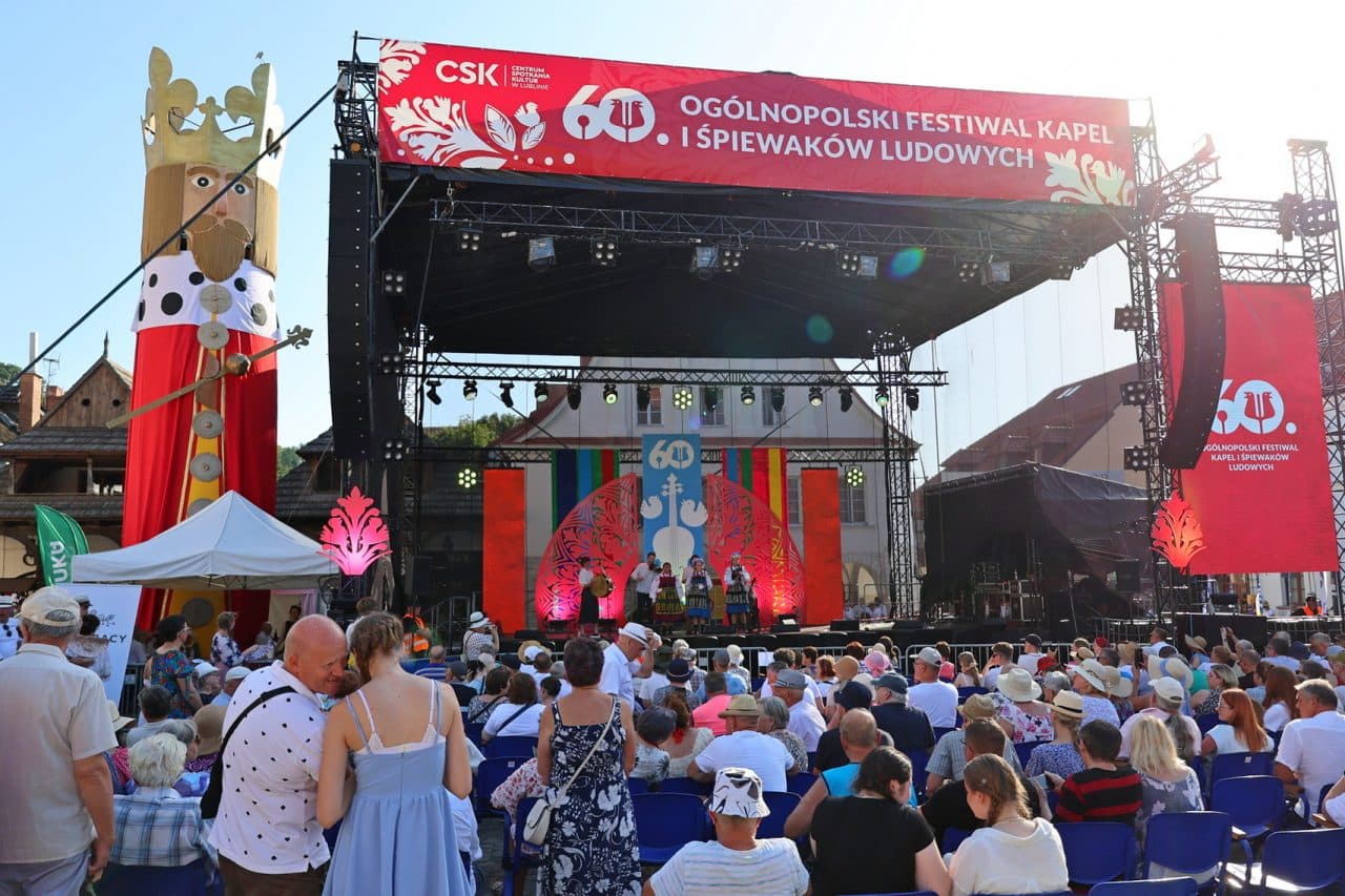 60. Ogólnopolski Festiwal Kapel i Śpiewaków Ludowych w Kazimierzu Dolnym. Dziś wielki finał jubileuszowej edycji