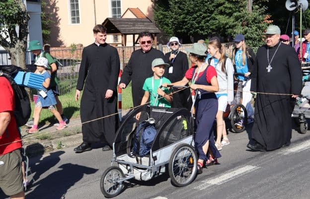 43. Piesza Pielgrzymka Rolników Diecezji Zielonogórsko-Gorzowskiej na Jasną...
