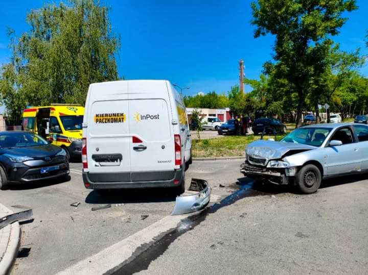 Stuknęli się na Mościckiego. Wszystkiemu winny kurier?