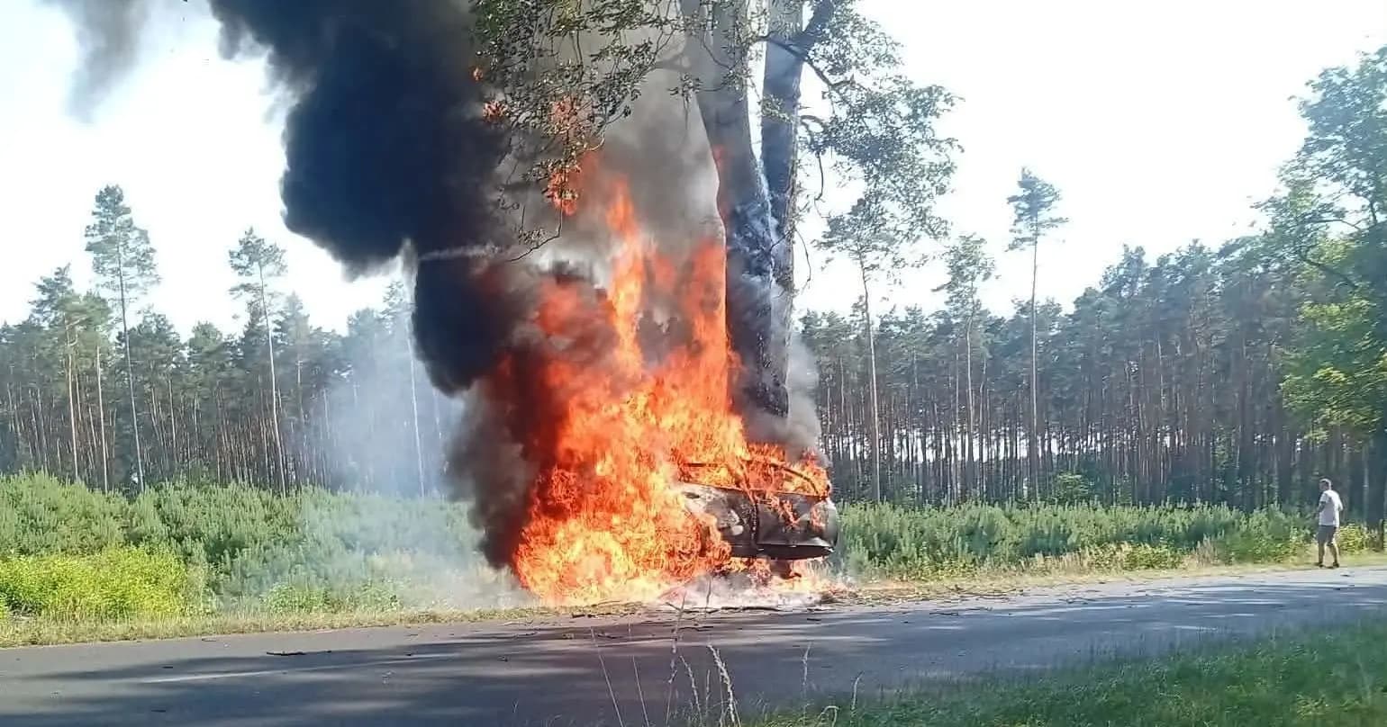 Kierowca spłonął. Nie miał żadnych szans