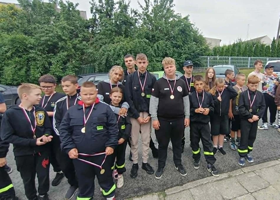 Młodzi strażacy zakończyli obóz w Chojnie