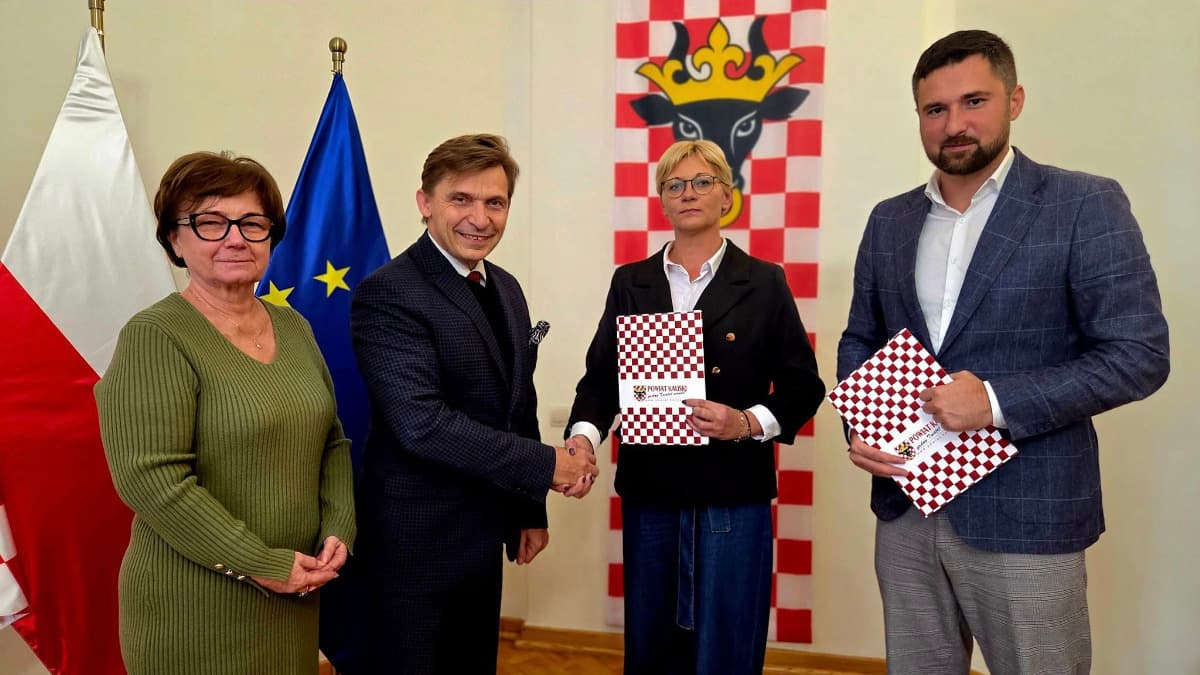 Podpisano umowę na przebudowę drogi powiatowej Janków Pierwszy – Grodzisk