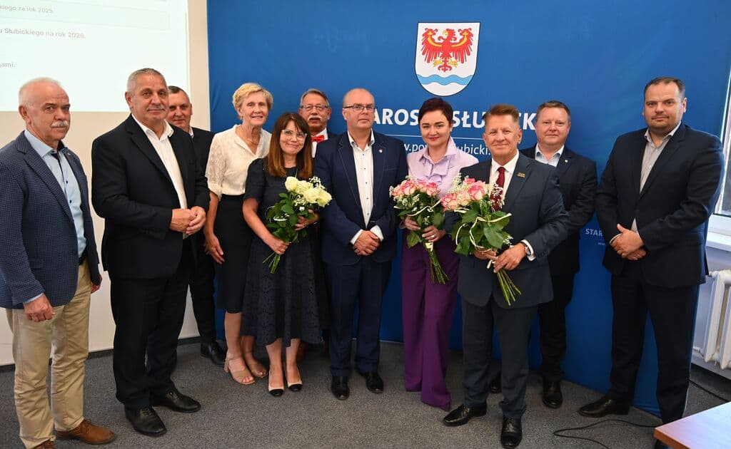 Starosta i zarząd powiatu z wotum zaufania i absolutorium