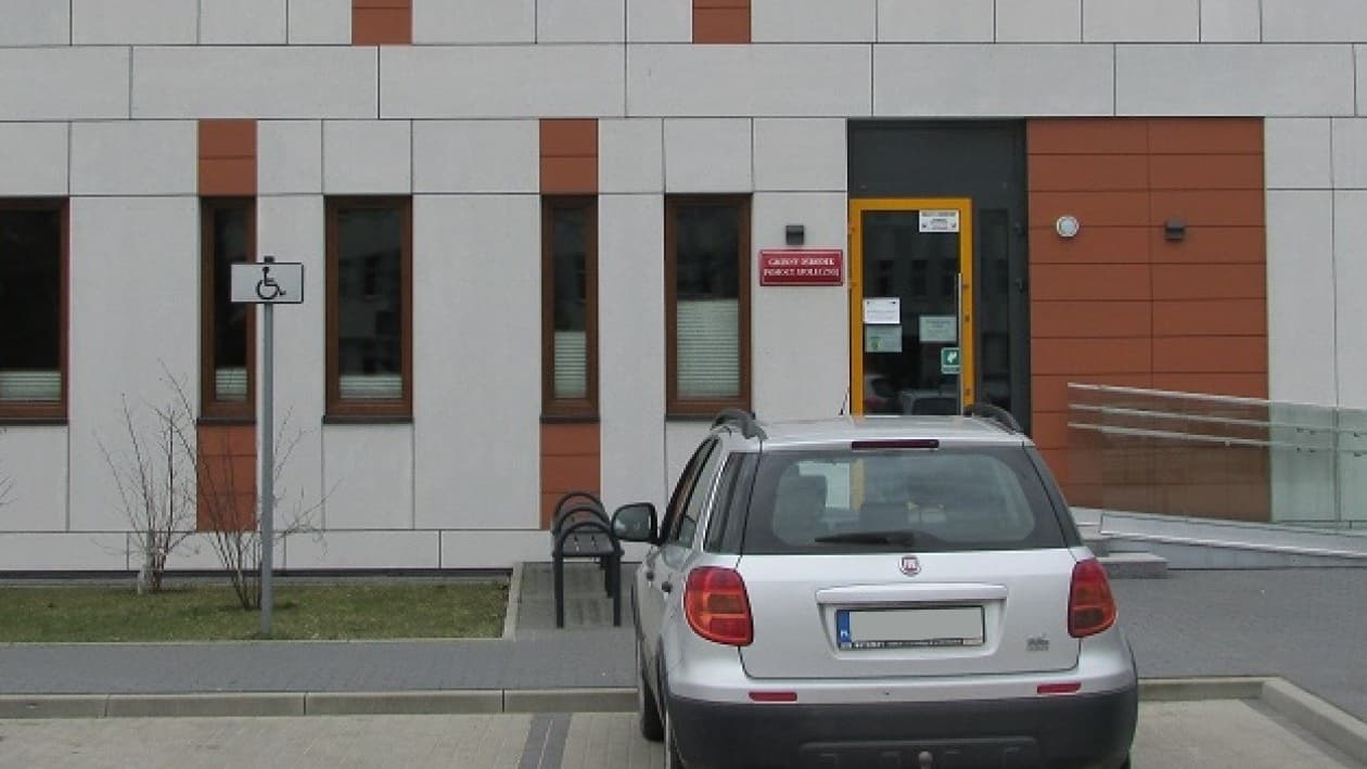 SUWAŁKI Suwalski GOPS o sprawie uwięzionych bliźniąt