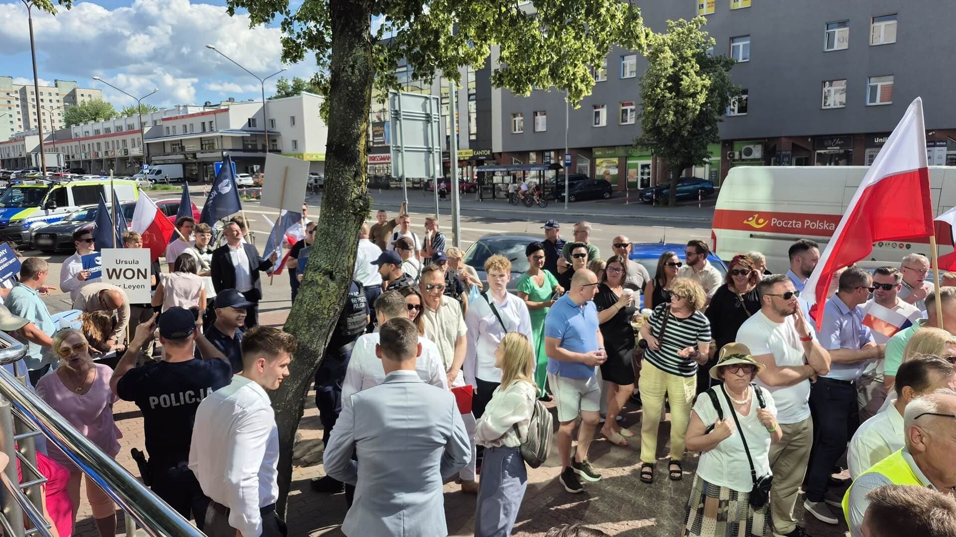 REGION Wyjątkowa sytuacja w sejmiku województwa. Dwie sesje i demonstracje w tle