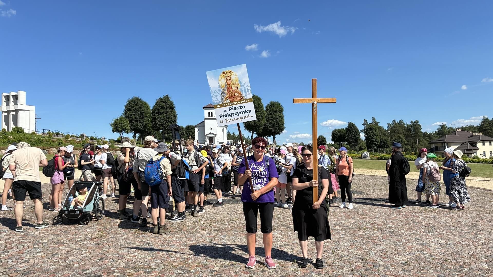 REGION Rozpoczęła się jubileuszowa 45. Piesza Pielgrzymka do Różanegostoku