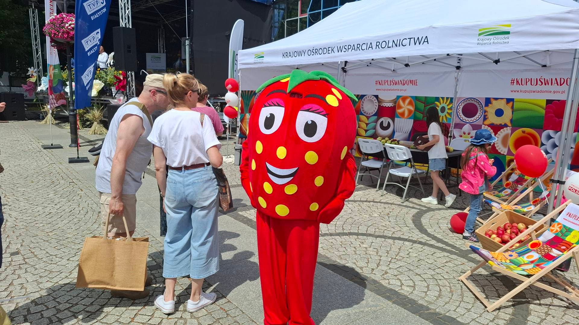 AUGUSTÓW "Polska smakuje" w Augustowie. Rozpoczynają się Ogólnopolskie Targi „Kupuj świadomie".