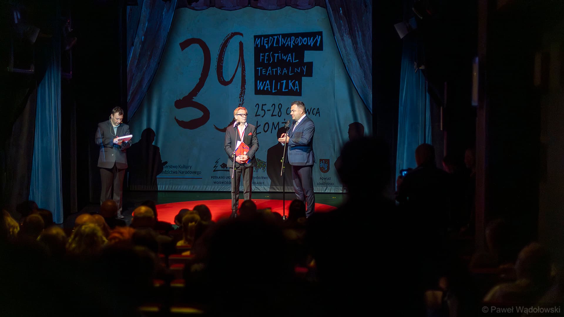 ŁOMŻA Rozpoczął się 39. Festiwal Teatralny "Walizka”