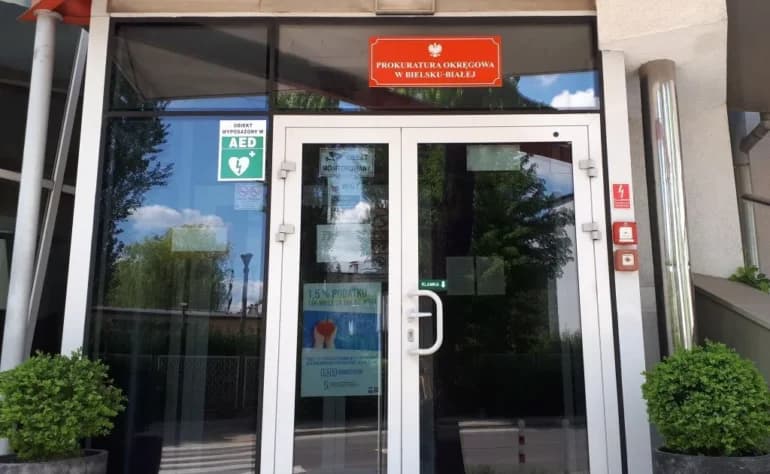 Akt oskarżenia po śmiertelnym ugodzeniu nożem w Bielsku-Białej. 36-latce grozi dożywocie