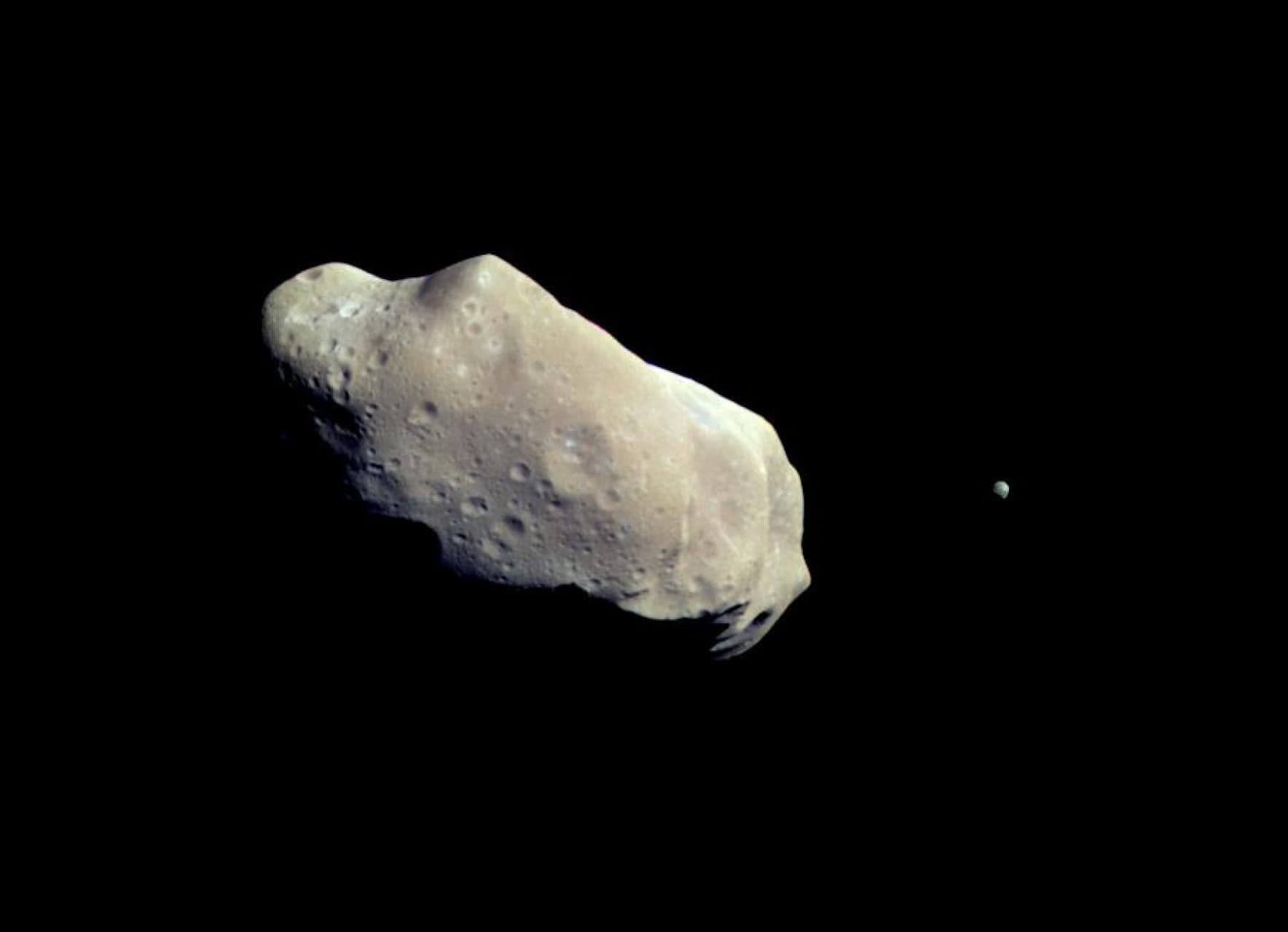 W sobotę minie nas kilometrowa planetoida