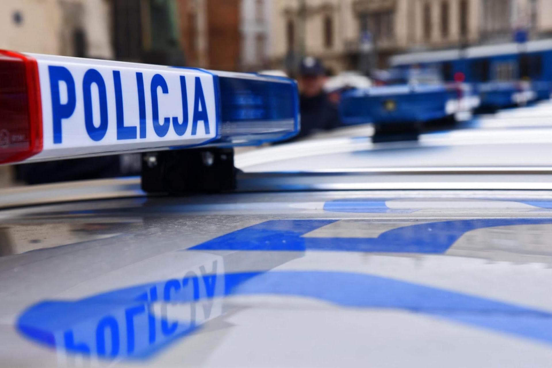 Jechał mimo sądowego zakazu. Sąd skazał go na więzienie i przepadek auta