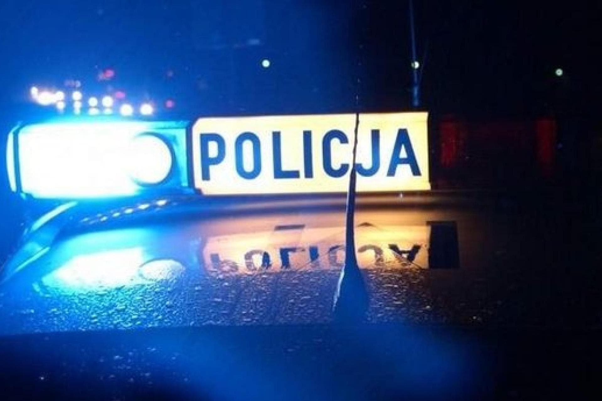 Pijany żołnierz awanturował się w Tymbarku. Uszkodził komisariat i radiowozy policji