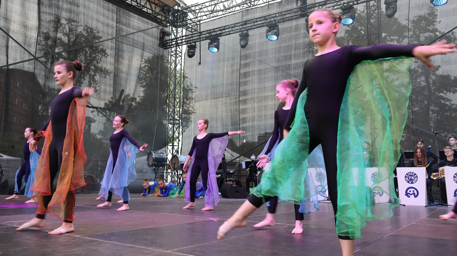 Taniec z flagami rozpocznie Bydgoskie Impresje Muzyczne. Wystąpi 15 zespołów z całego świata