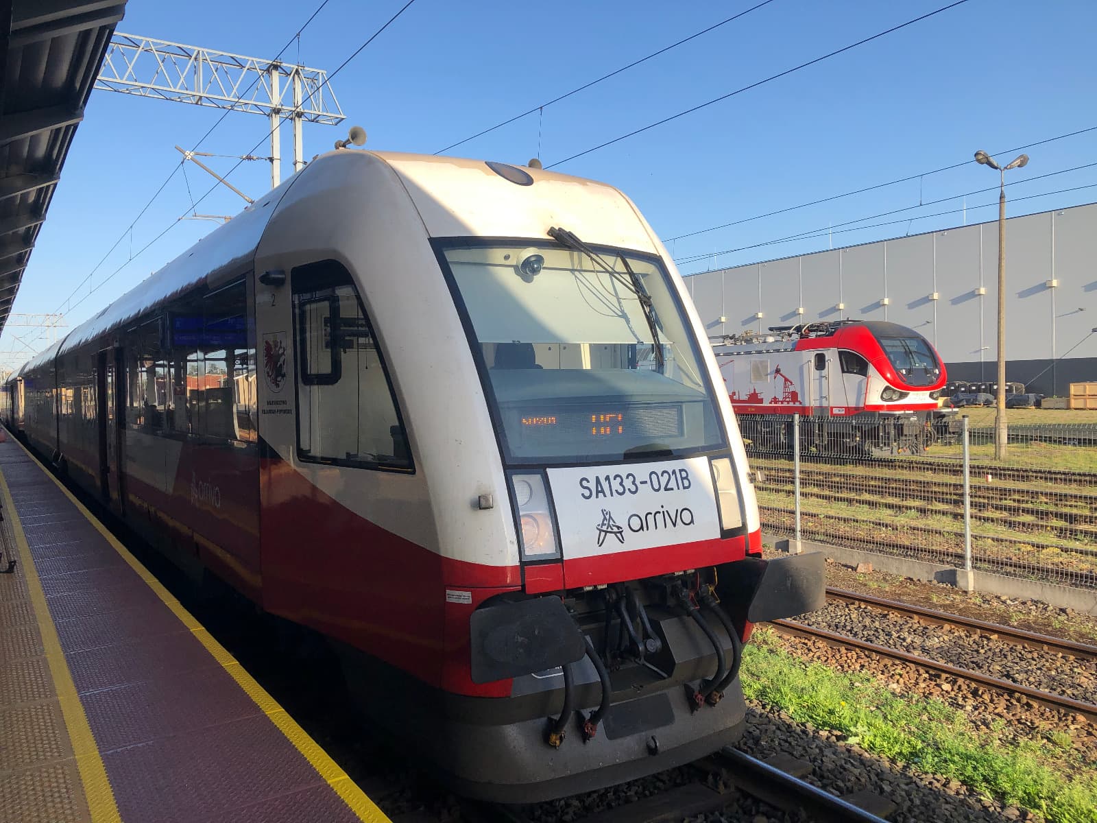„Latarnik" z Bydgoszczy na Hel, „Borsuk" z Torunia do Czerska. Wakacyjne pociągi już kursują