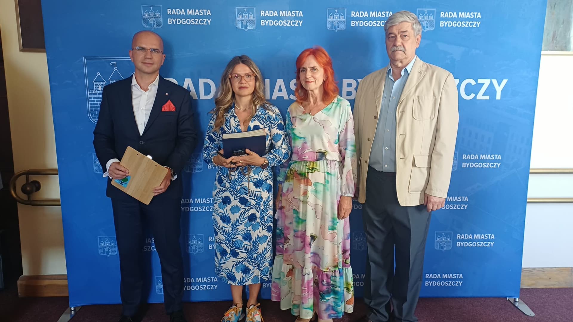 Sesja nadzwyczajna w sprawie planu ogólnego miasta Bydgoszczy bez głosu mieszkańców