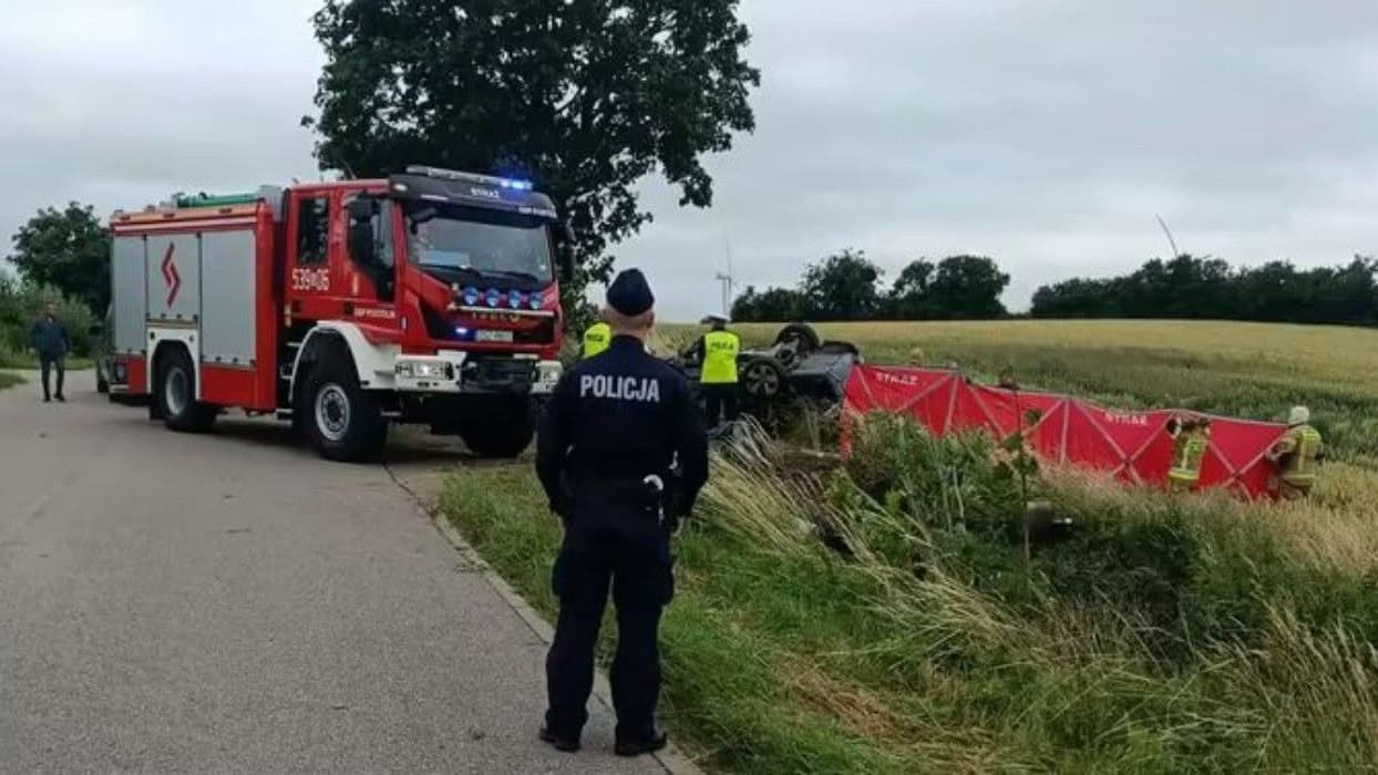 Cztery osoby zgięły w wypadku samochodowym w Postolinie na Pomorzu