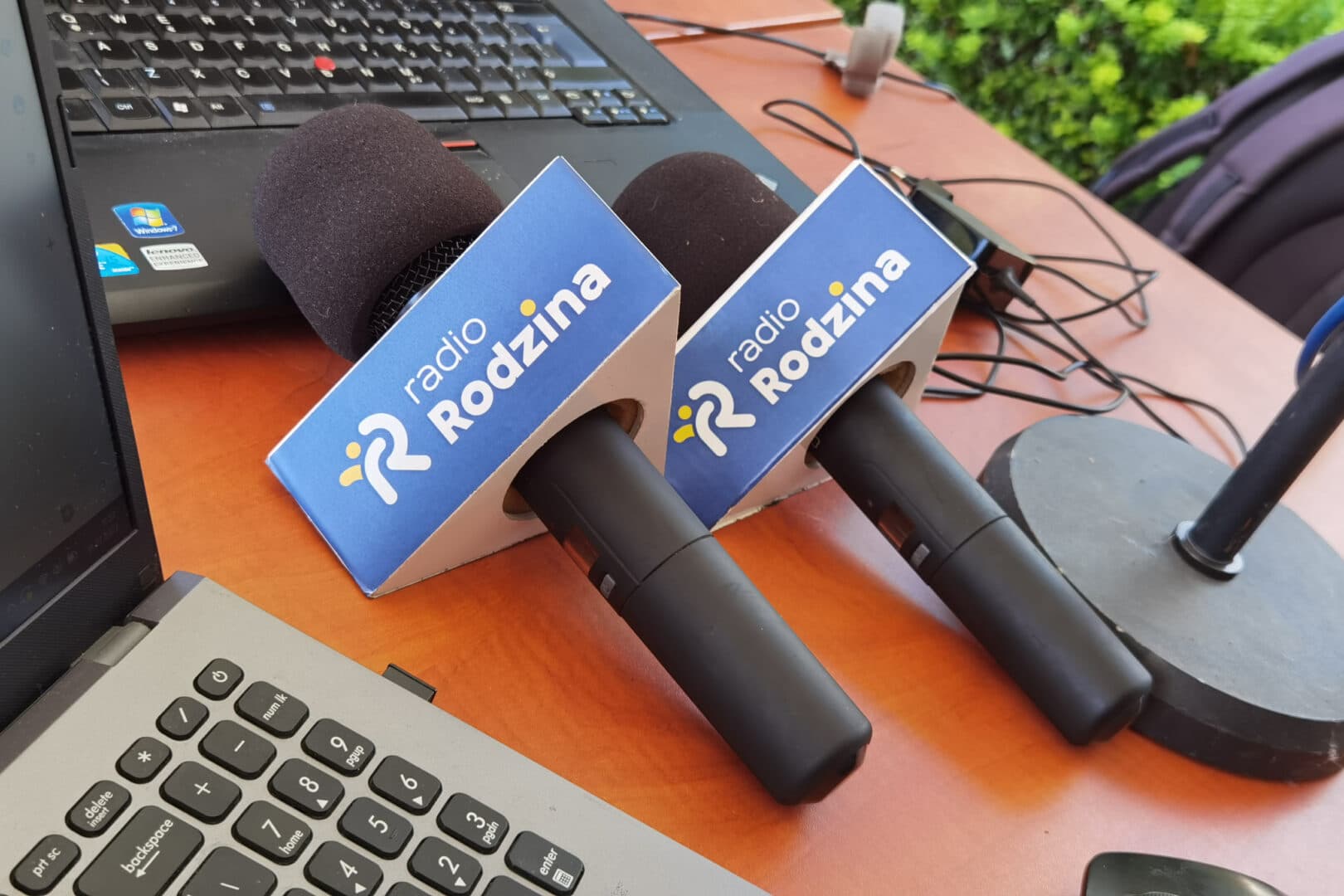 • 22:00 Serwis Radia Watykańskiego