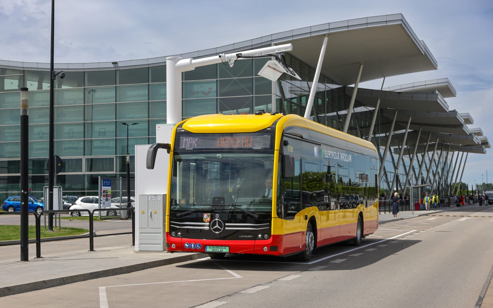 • Pierwsze elektryczne autobusy już we Wrocławiu
