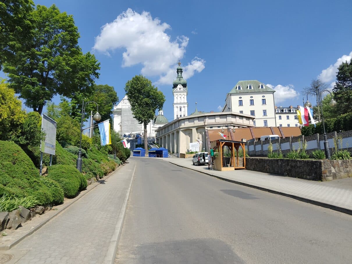 Wkrótce rozpocznie się Wielki Odpust Tuchowski… [ZDJĘCIA]
