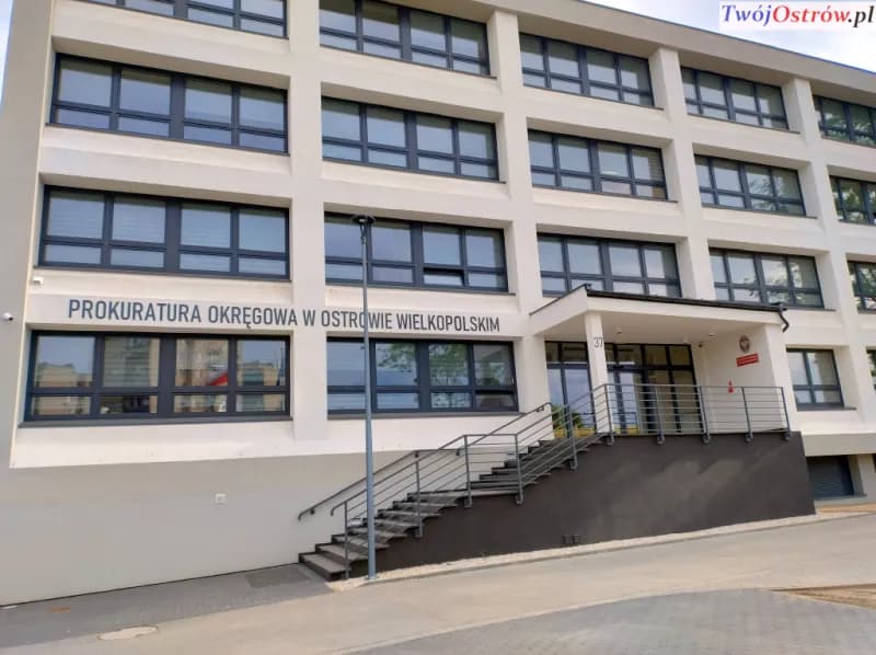 Wprowadzili do obrotu ponad 180 kg narkotyków. Szefem grupy przestępczej ostrowianin