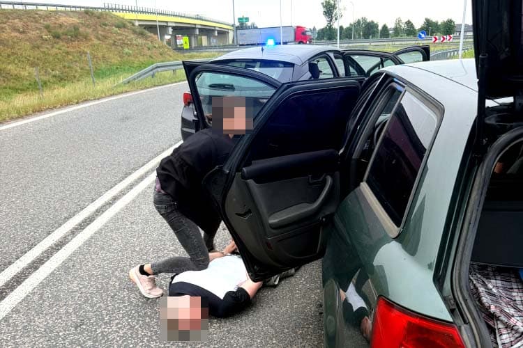 53-latek zatrzymany za serię włamań. Okradał firmy w Ząbkach i Markach