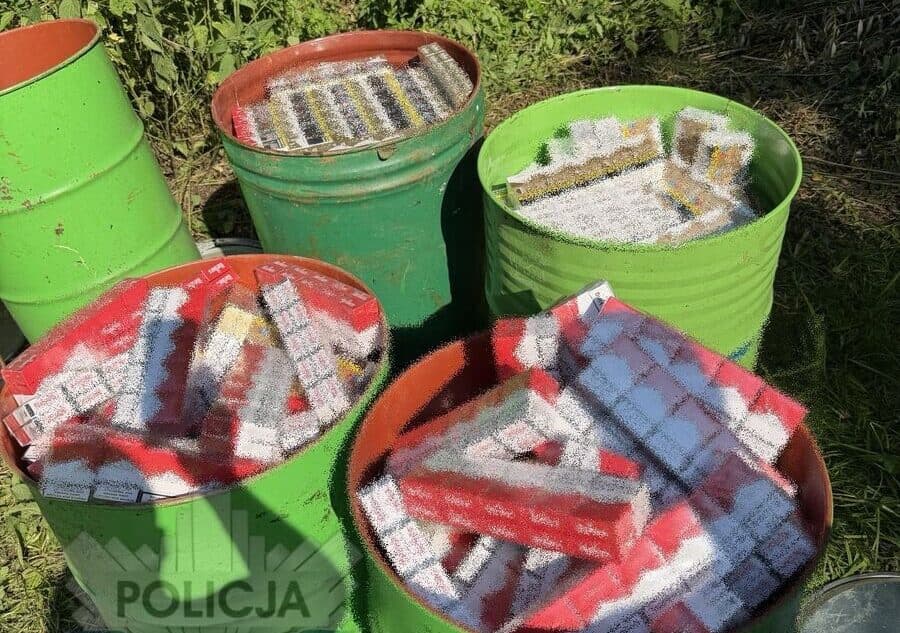 Policjanci zabezpieczyli ponad 141 tysięcy papierosów bez polskich znaków akcyzy