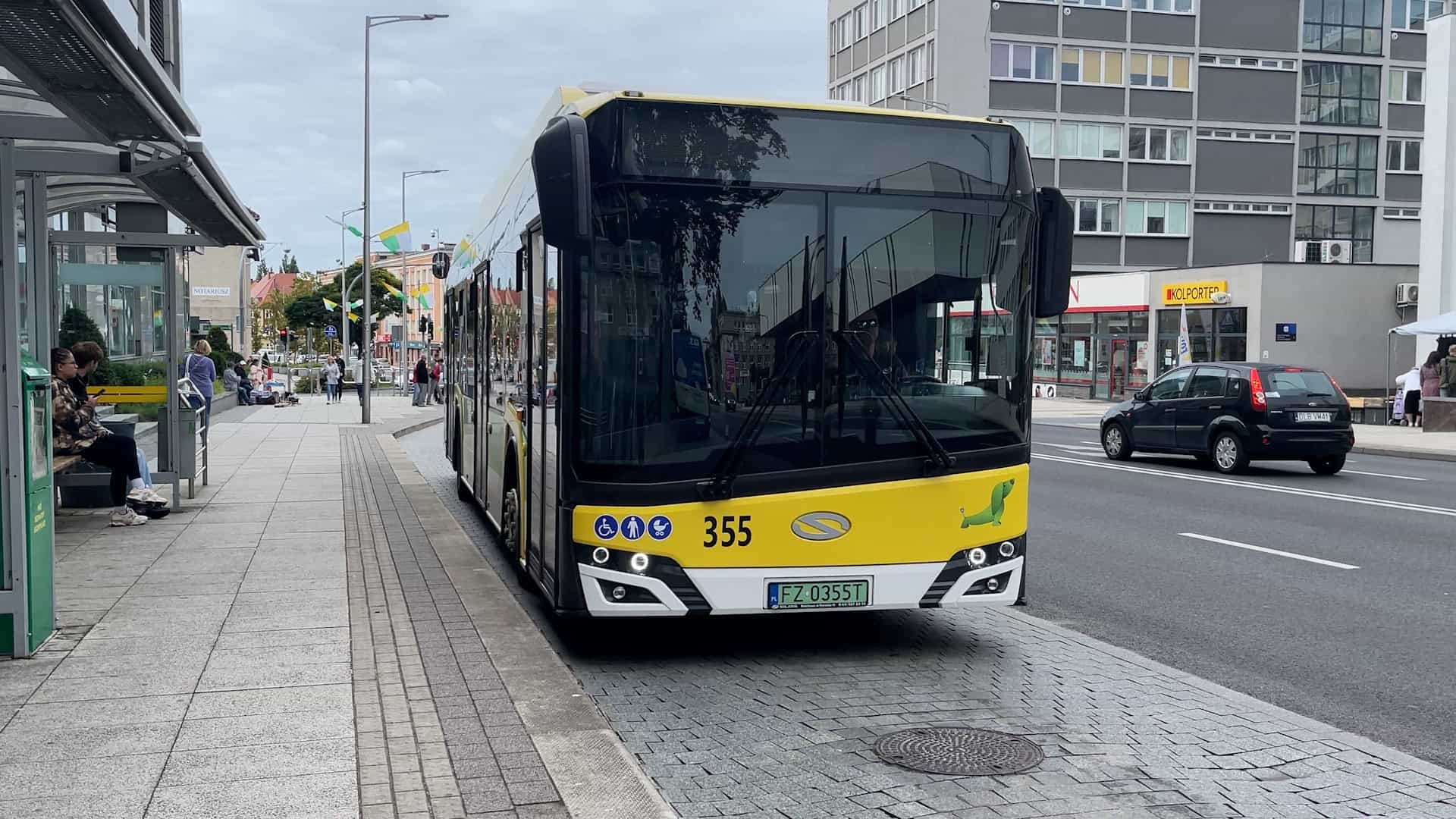 Autobusy jadą na wakacje. MZK Zielona Góra wprowadza letni rozkład jazdy