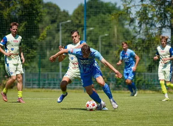 Sandecja rozpoczęła przygotowania. Remis z Hutnikiem Kraków na inaugurację sparingów