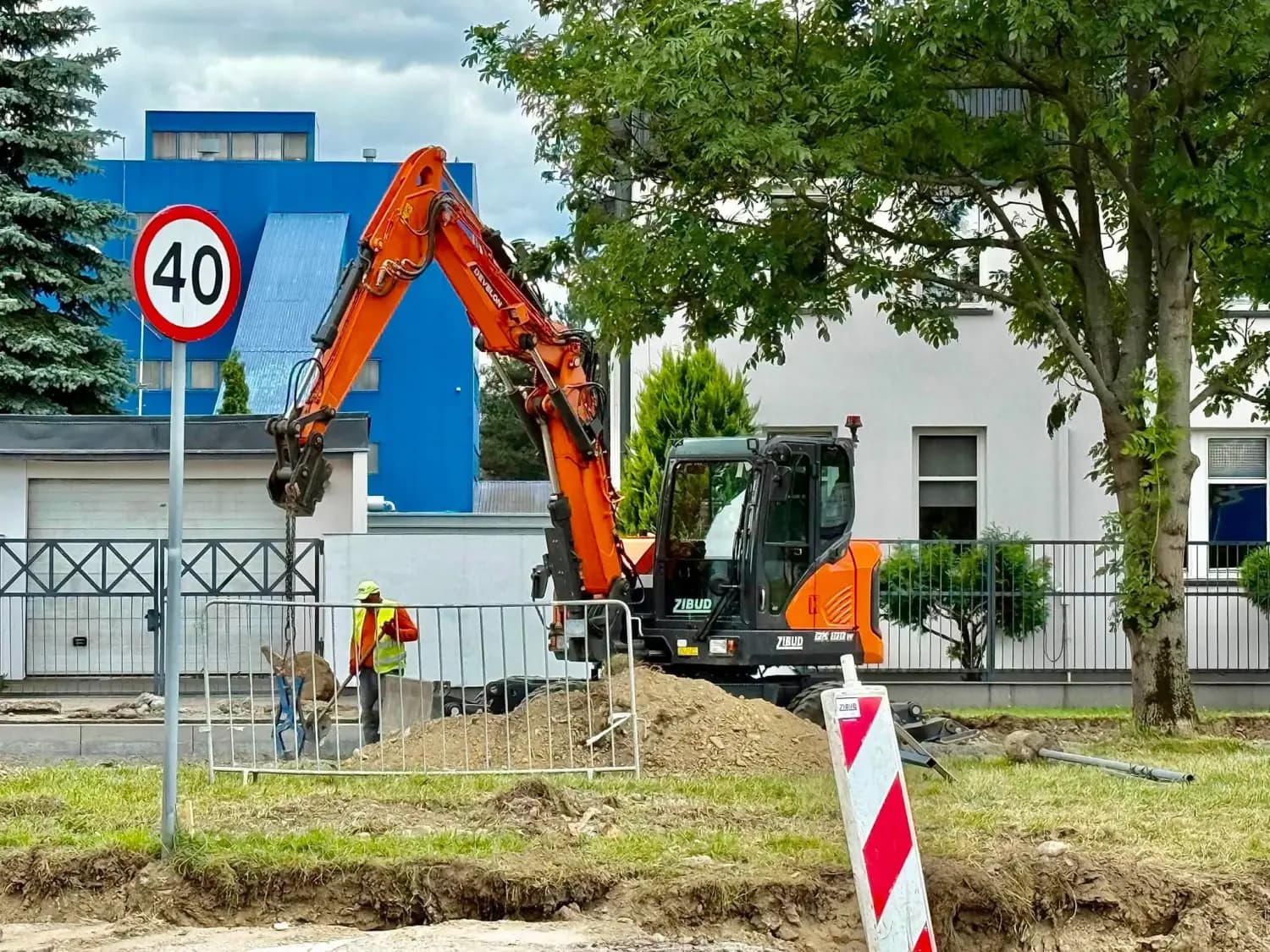 Jedziesz do MPEC? Lepiej to wiedzieć. Trwa remont i zmienił się wjazd