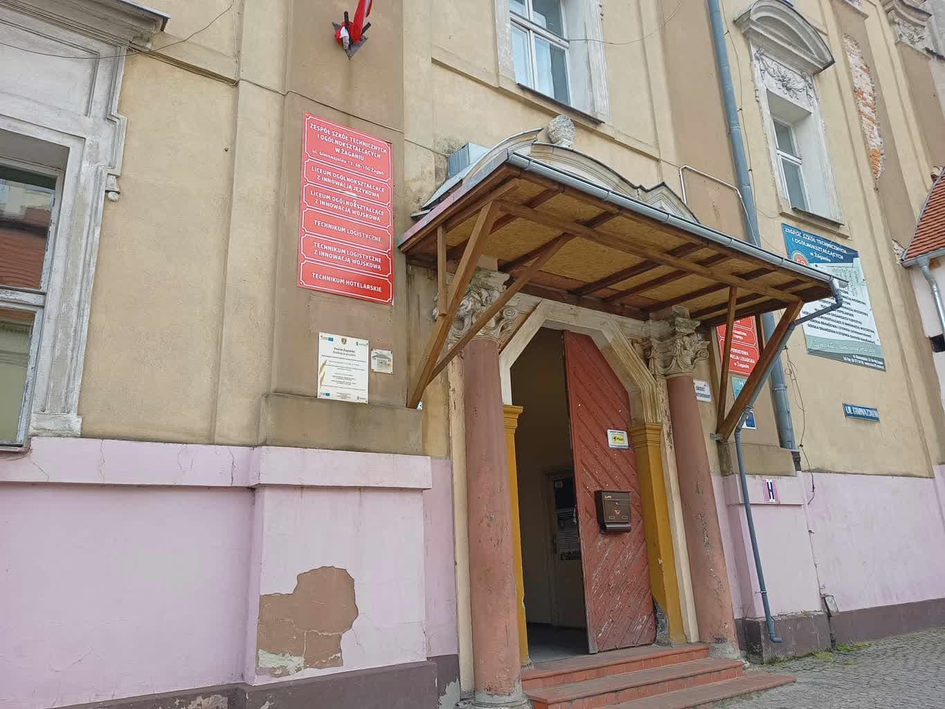 Rusza termomodernizacja budynku szkoły 59 w Żaganiu