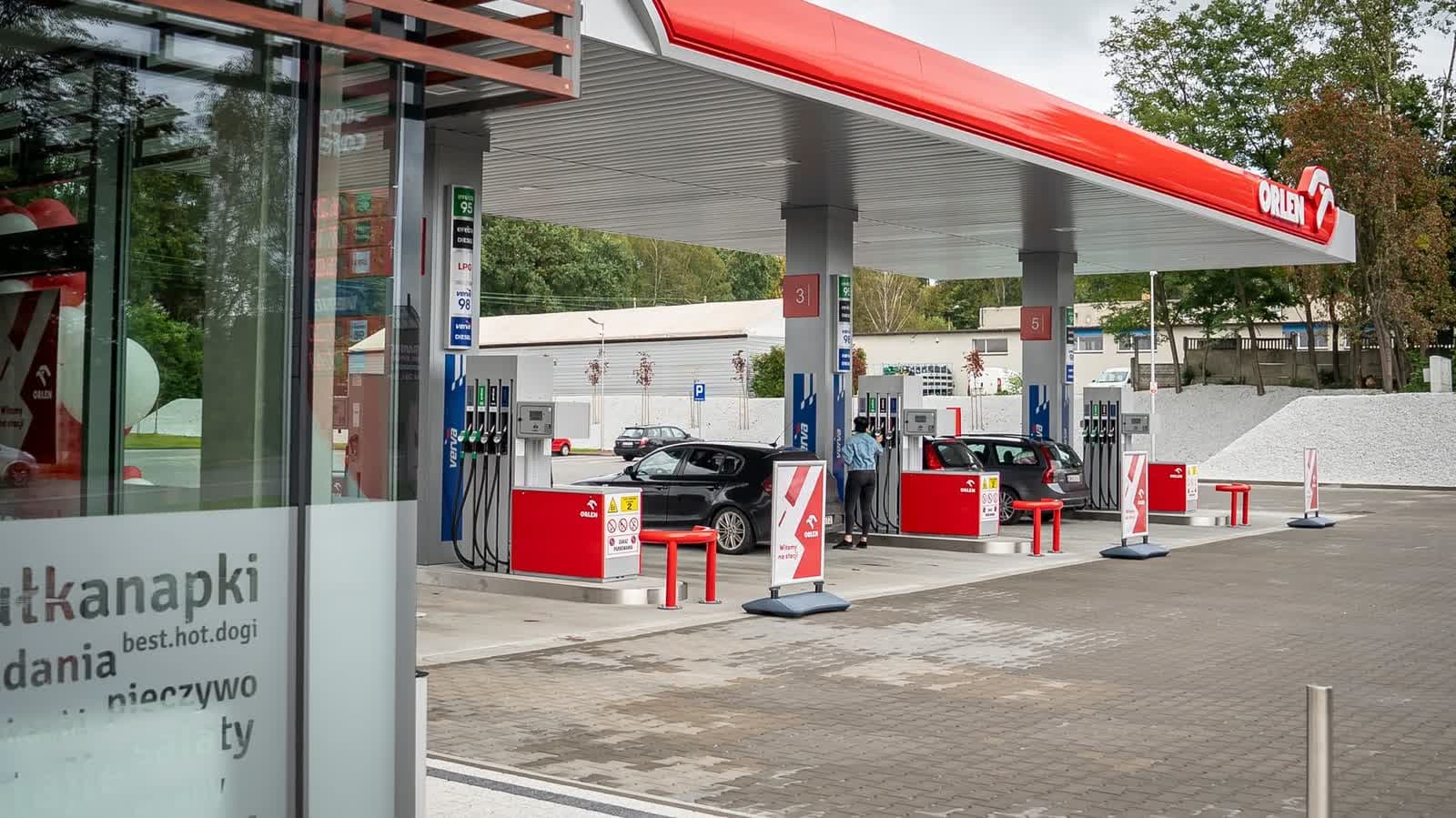 W piątek ceny maksymalne benzyny będą niższe niż w czwartek; cena diesla wzrośnie