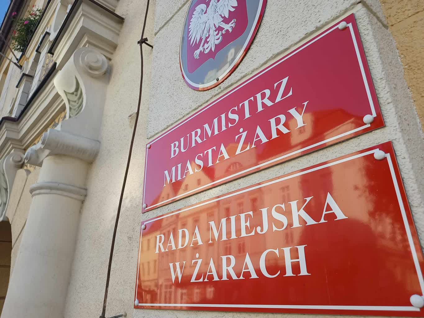 Budynek po żarskiej szkole z przeznaczeniem na warsztaty terapii zajęciowej