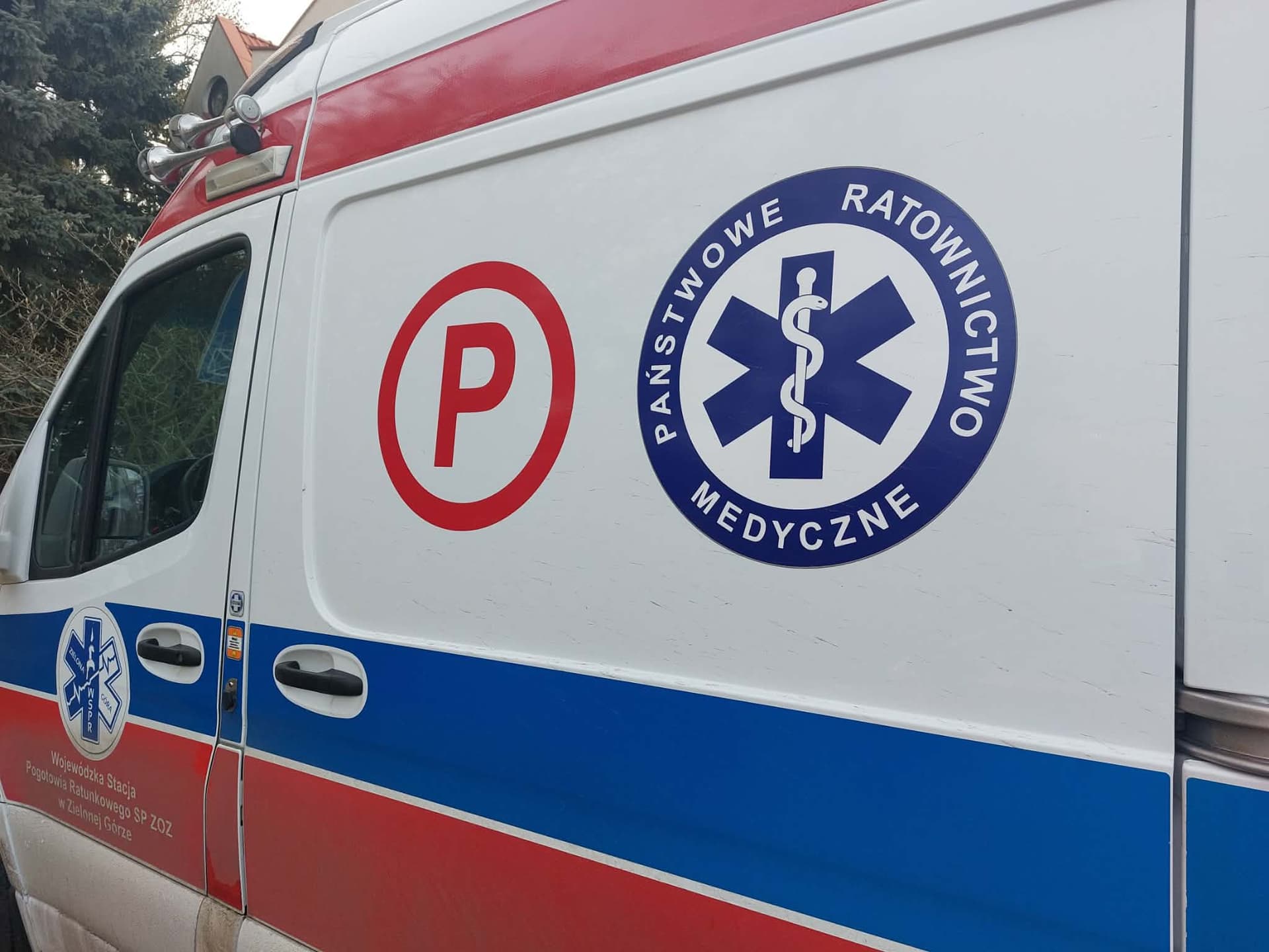 Wypadek – jak prawidłowo wezwać pogotowie