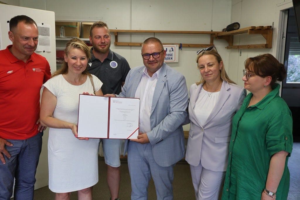Jest dofinansowanie na remont zaplecza sportowego w Bieniowicach!