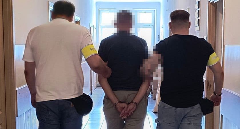 Kierowca ciężarówki wpadł w Rozbitym Kamieniu z nielegalnym towarem