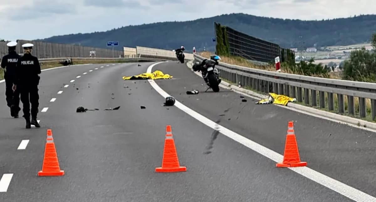 Tragedia na S3 pod Jaworem. Nie żyje 27-letni motocyklista. Droga w kierunku Bolkowa całkowicie zablokowana