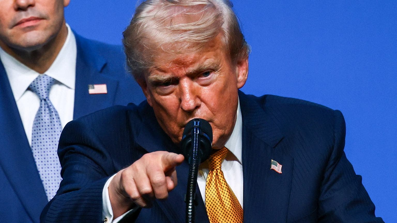 Trump: USA zostaną 'strażnikami' cieśniny Ormuz. 'Powinni nam za to płacić'. Iran odpowiada