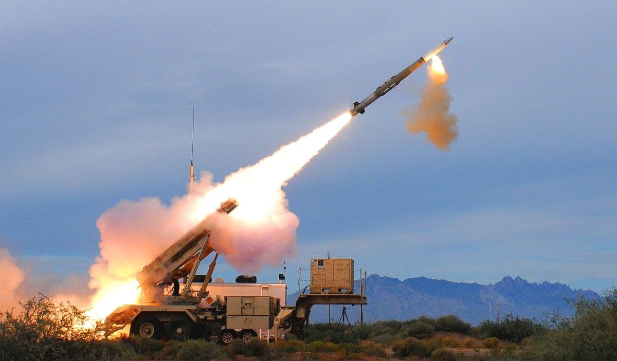 Bosak dla Defence24: Polska nie powinna przekazywać Ukrainie rakiet PAC-3 MSE. „Zero”