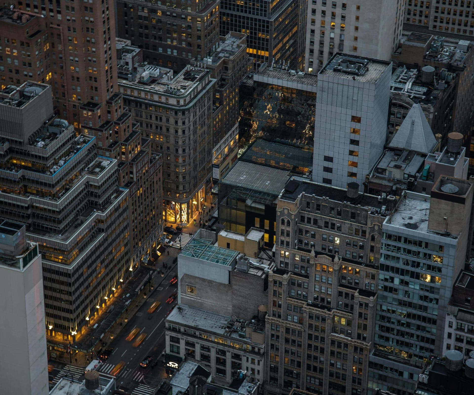 Niespodziewane zagrożenie Szok! Wieżowiec na Manhattanie grozi zawaleniem. Wielka ewakuacja w Nowym Jorku