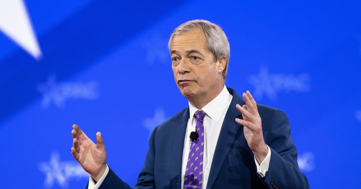 Niefortunny żart czy pogarda? Burza wokół nagrania Nigela Farage'a
