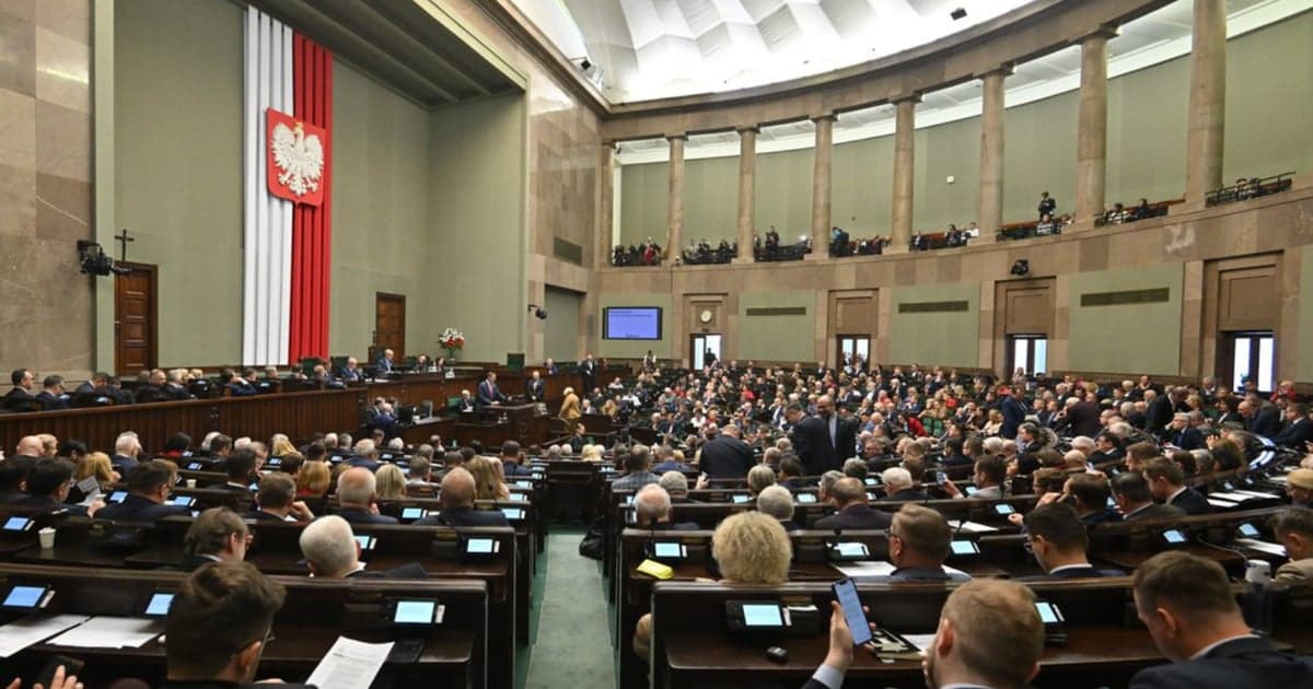 Setki tysięcy złotych. Tak jedli i pili politycy w sejmowych restauracjach