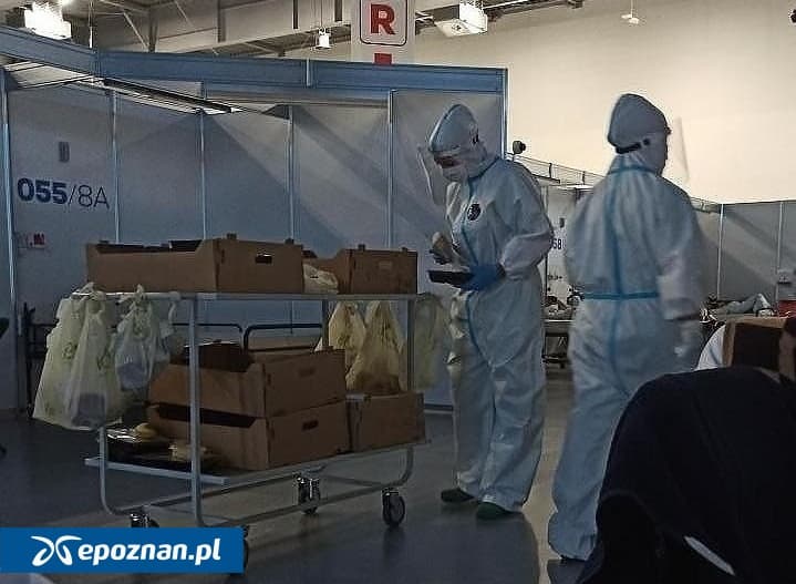 W czasie pandemii zabrakło tlenu w poznańskim szpitalu tymczasowym. Śledztwo częściowo umorzono