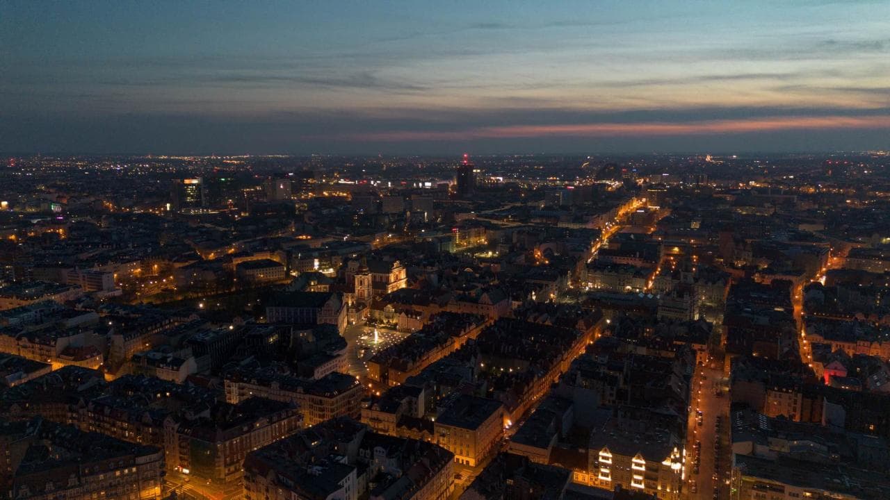 Głośne wieczorne wybuchy i wystrzały zaniepokoiły mieszkańców Poznania. "Hałas przeraźliwy i ogłuszający"