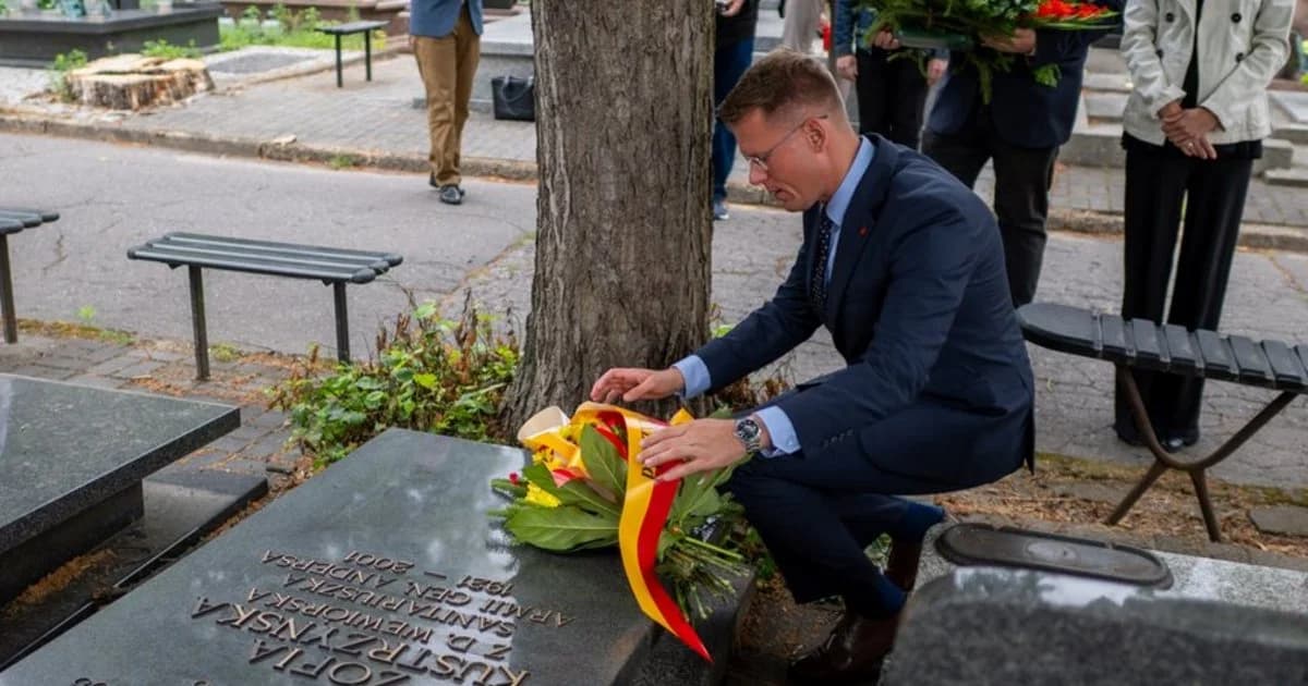 Był jednym z nielicznych, którym tak wielu zawdzięczało tak wiele. Pamięci łódzkiego lotnika-bohatera Bitwy o Anglię