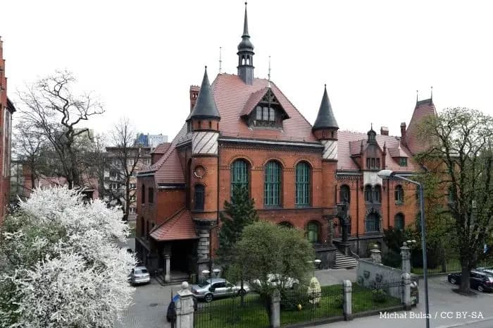 Chemioterapia nie musi oznaczać utraty włosów. PAXMAN pomaga pacjentkom
