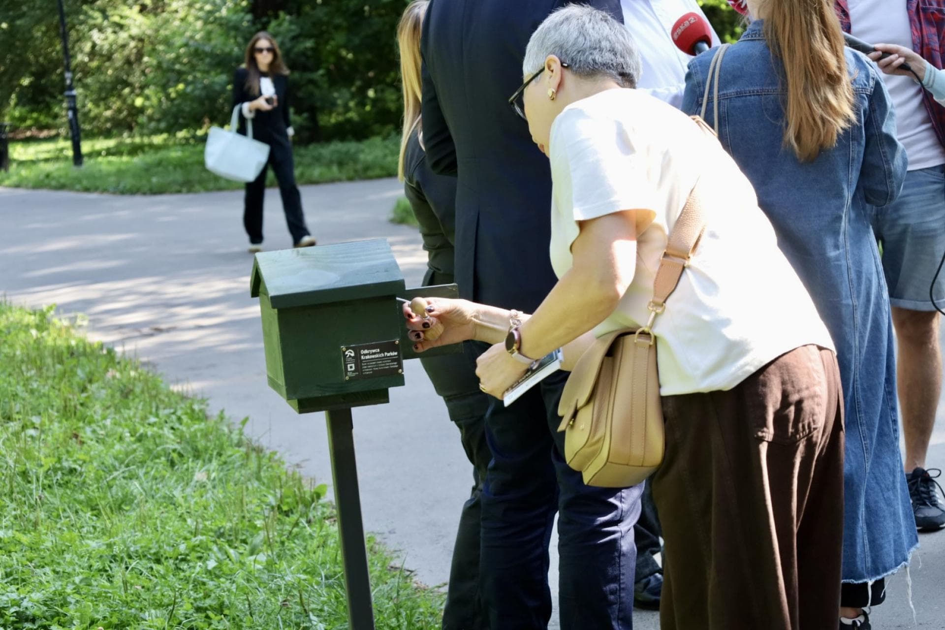 Krakowianie wypatrują budek i pieczątek w parkach, by zdobyć odznakę