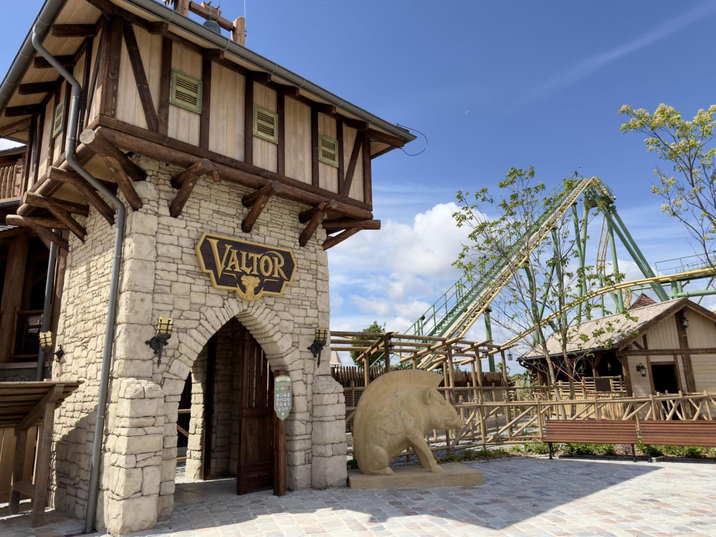 Mandoria otwiera piąty rollercoaster. Valtor wznosi pasażerów na 21 metrów