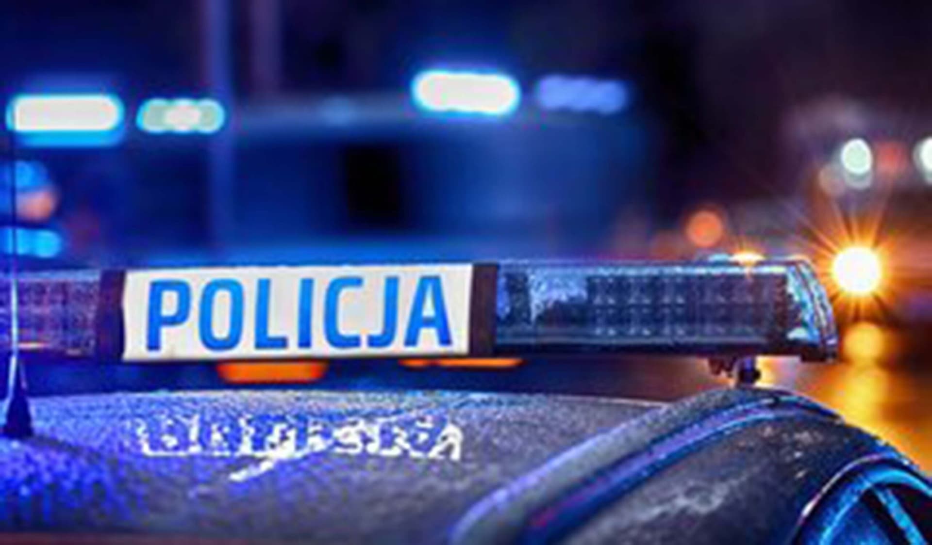 Niebezpieczny manewr powodem kontroli drogowej. Kierowca i pasażer mieli sporo na sumieniu