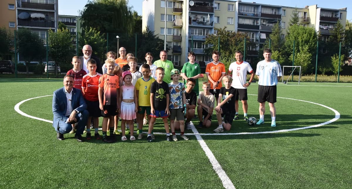 Orlik przy Bolimowskiej ponownie otwarty. Sport wrócił na Zatorze (foto,film) 1
