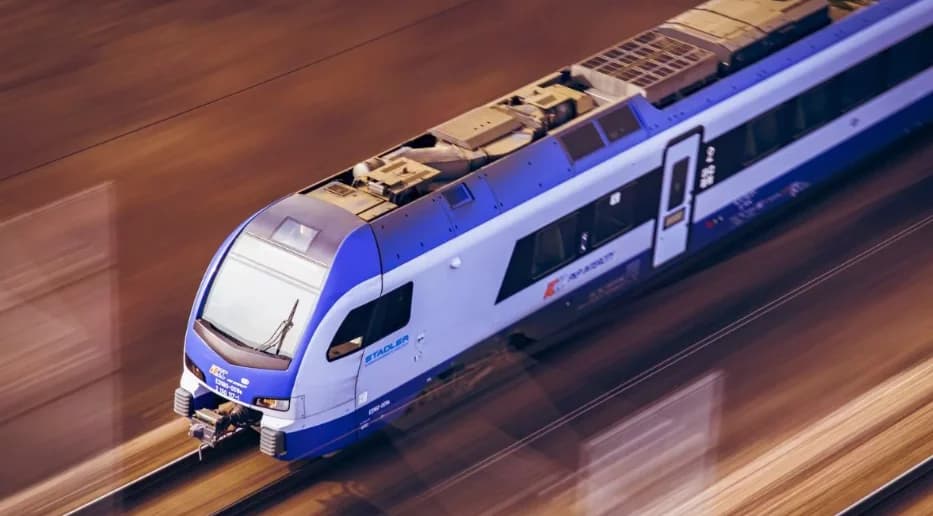 „Tańsze bilety cieszyły się zbyt dużym zainteresowaniem”. Mniejsza zniżka w PKP Intercity